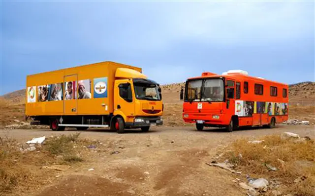 Bus dispensaire pour femmes et enfant en Irak