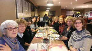 Aux rendez-vous de l'Histoire de Blois , un dîner militant Taslima Nasreen, Femen , des femmes -Antoinette Fouque , alliance des femmes pour la démocratie . Plaisir de nous retrouver avant la table ronde de demain sur "l'hospitalité charnelle ".